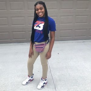 Meet your Posher, Jonesta